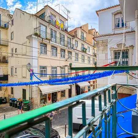 Inloveapartments - Alfama Balcony Апартаменты Лиссабон