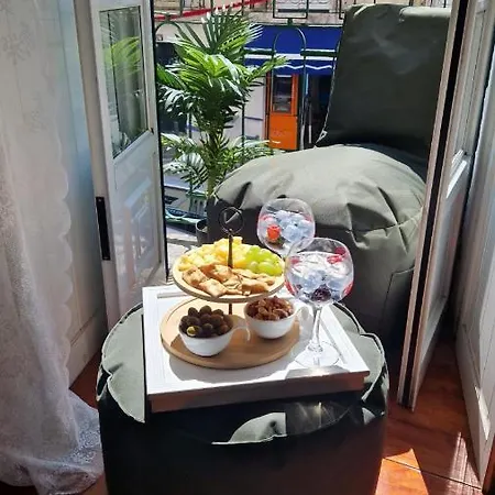 Inloveapartments - Alfama Balcony Apartmán